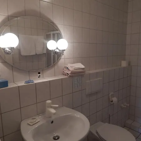 Koll's Otel 3*
